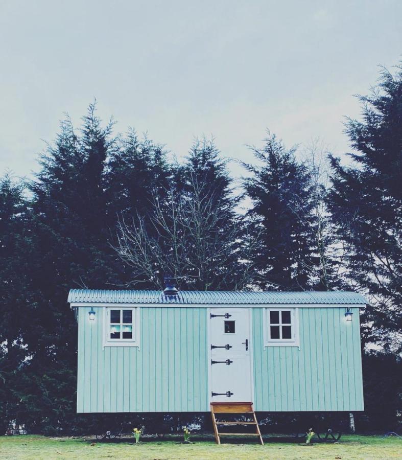 Jasmine The Shepherd Hut วูดฮอลล์สปา ภายนอก รูปภาพ